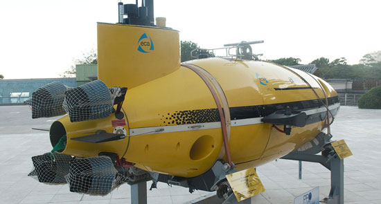 Autonomous Underwater Vehicle.jpg
