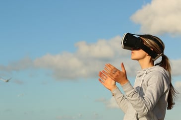 Virtual Reality, Head-Mounted Displays and the Future of OLEDs in Electronic Displays