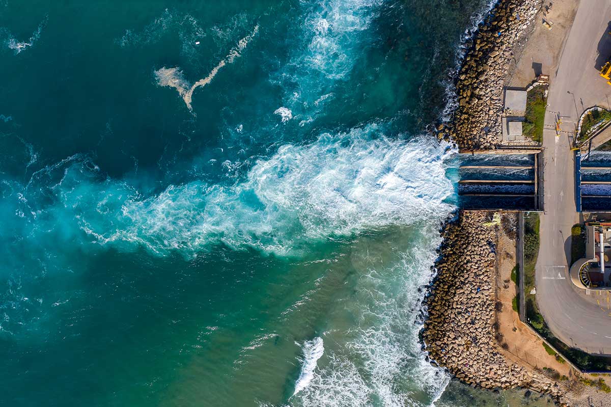 Both Sides of the Water Desalination Industry